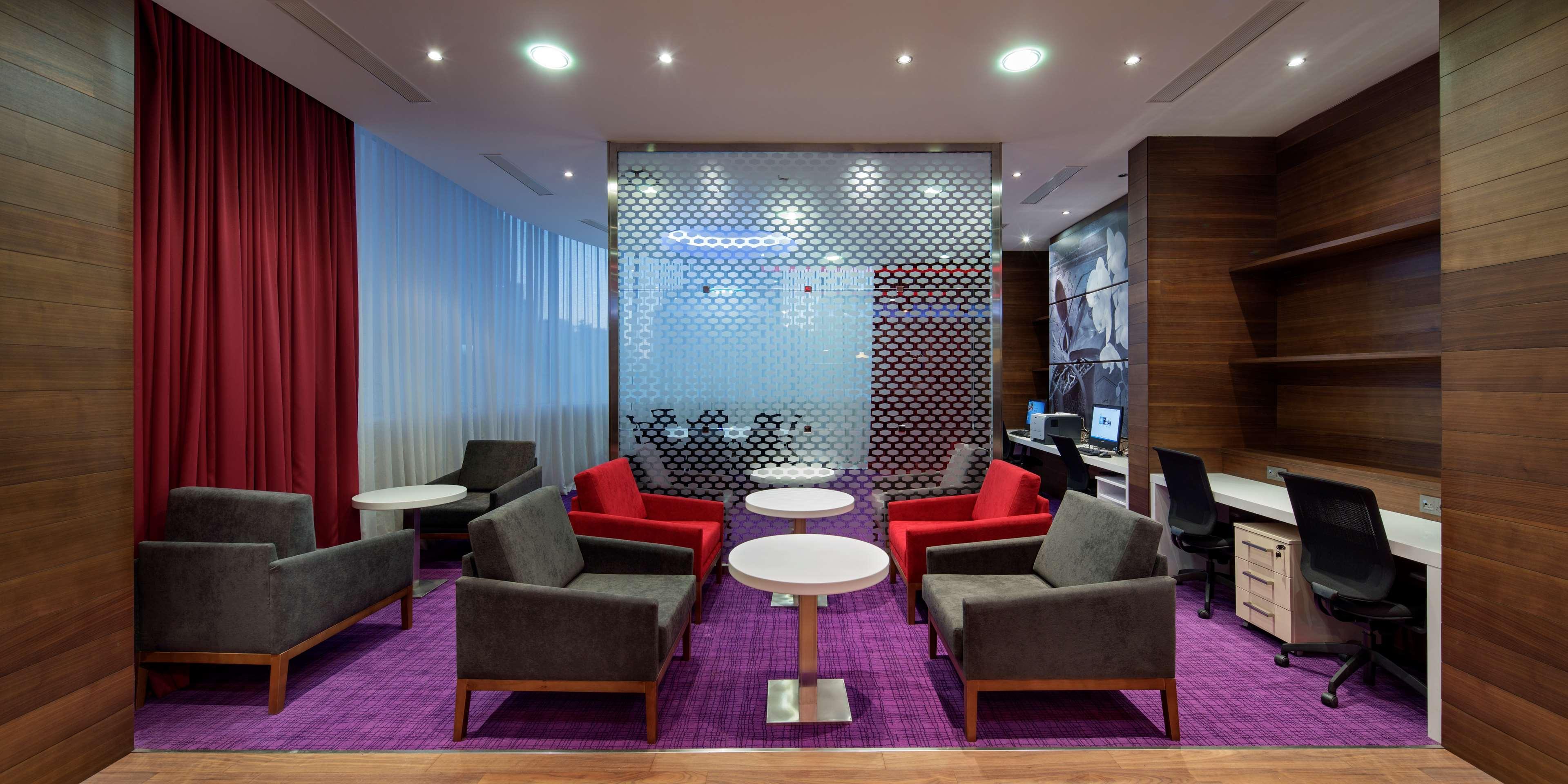 Hotel Hampton By Hilton Istanbul Kayasehir Zewnętrze zdjęcie