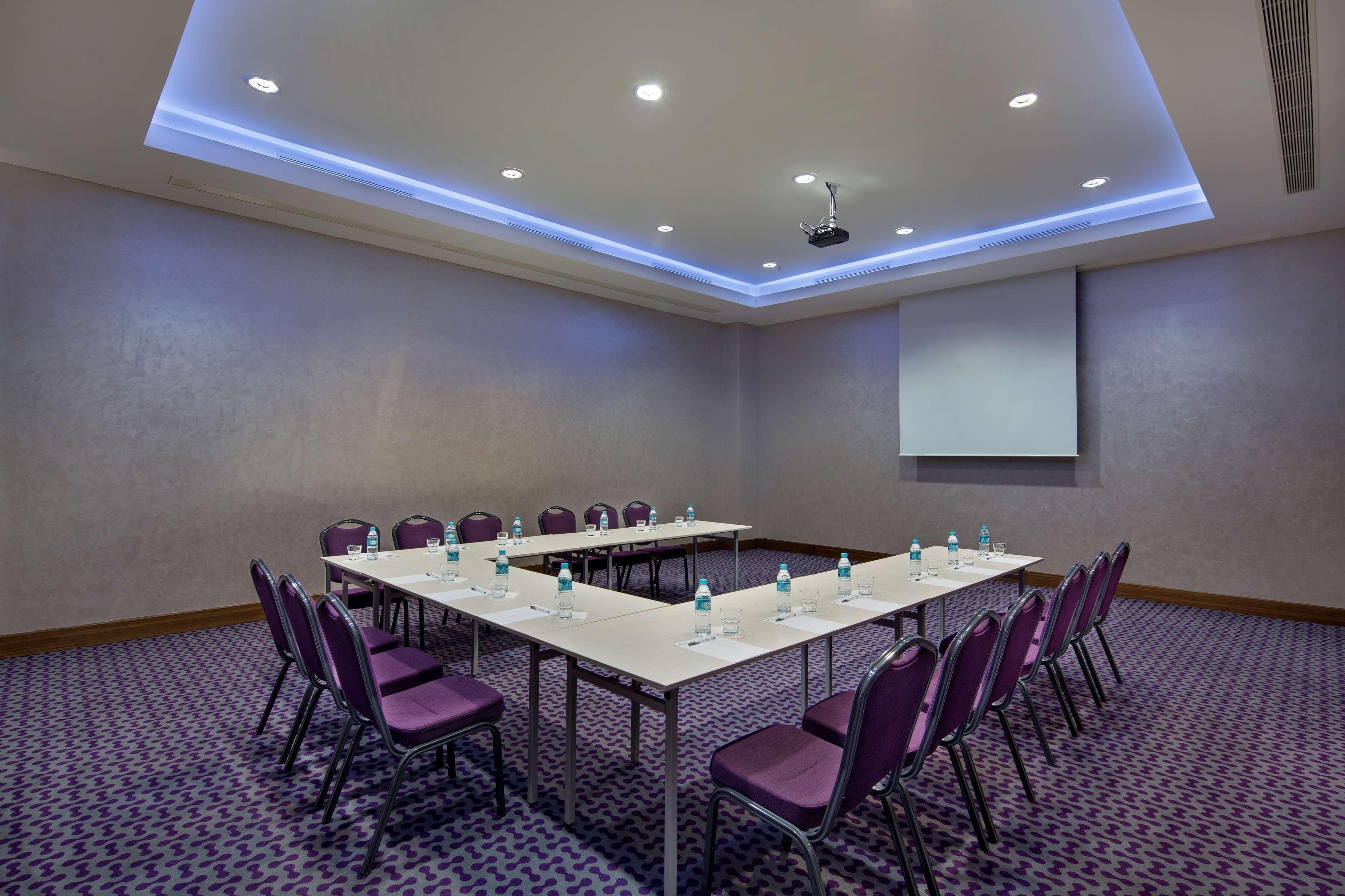 Hotel Hampton By Hilton Istanbul Kayasehir Zewnętrze zdjęcie