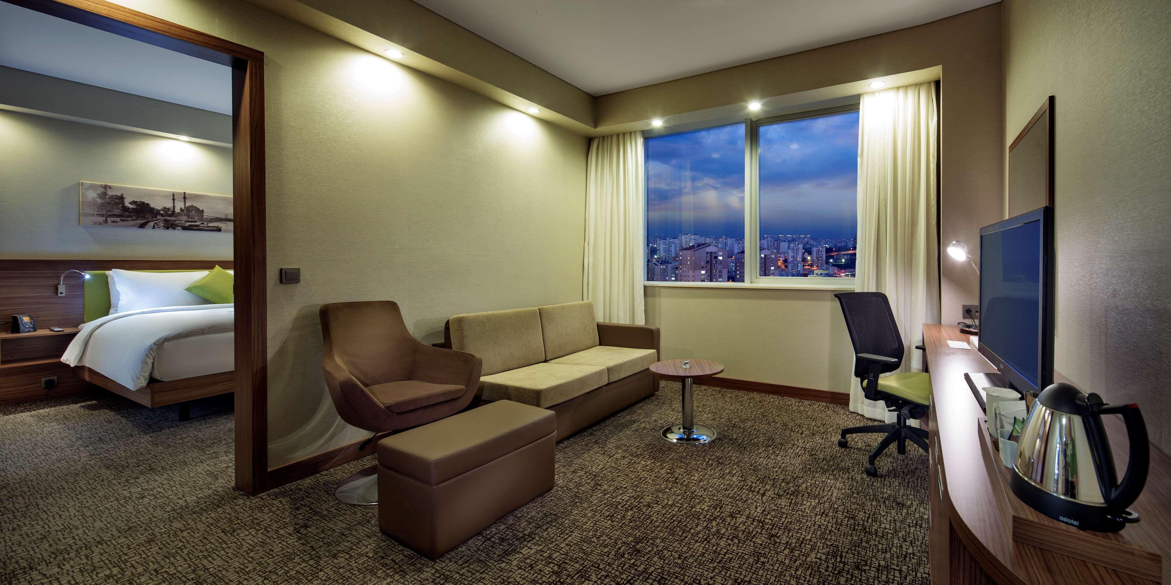 Hotel Hampton By Hilton Istanbul Kayasehir Zewnętrze zdjęcie