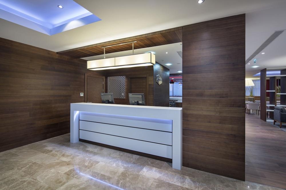 Hotel Hampton By Hilton Istanbul Kayasehir Zewnętrze zdjęcie