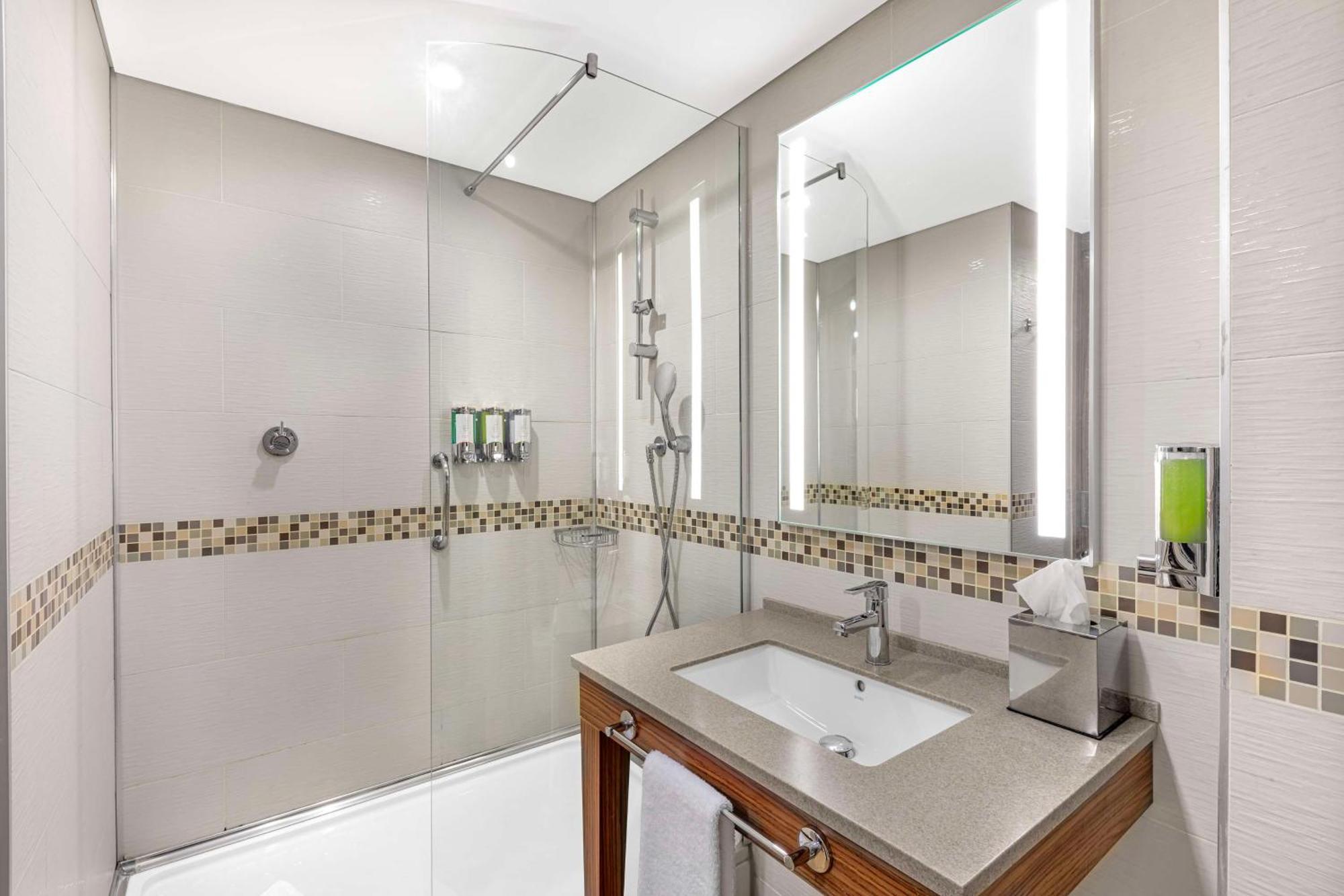 Hotel Hampton By Hilton Istanbul Kayasehir Zewnętrze zdjęcie